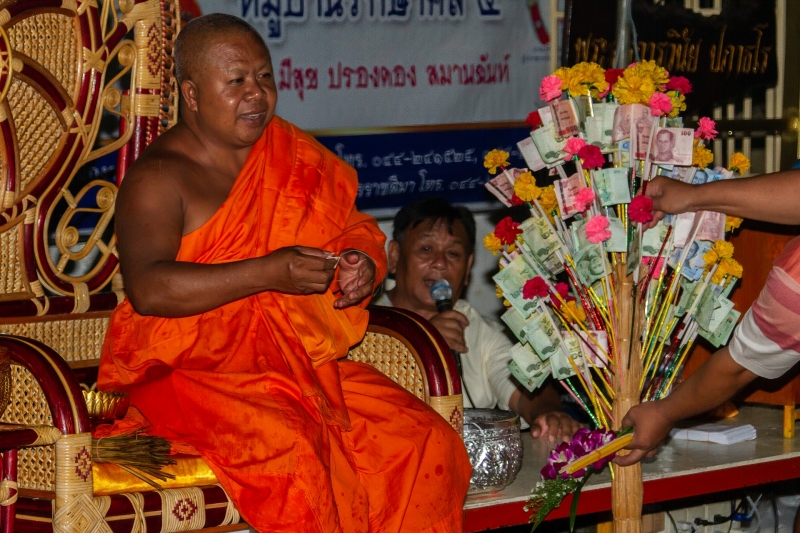 Money for Buddha